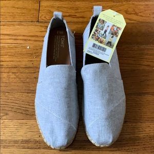 Brand New Toms